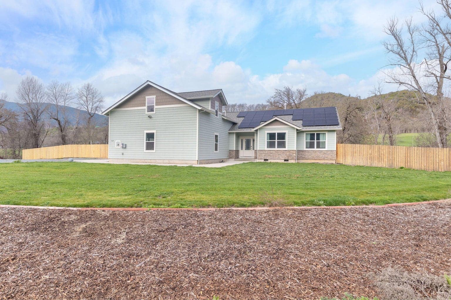 Photo of 707 Wards Creek 1 of 50