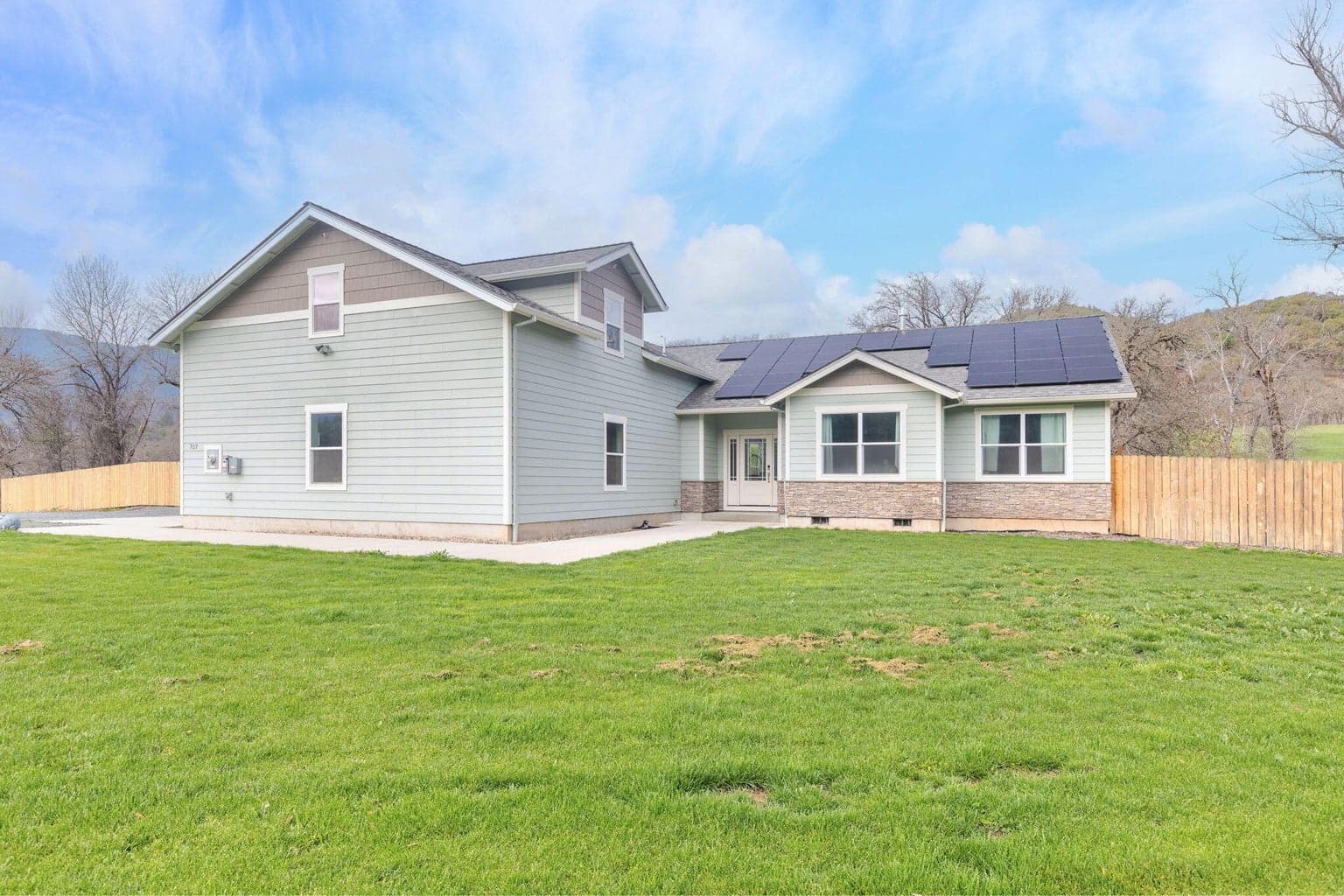 Photo of 707 Wards Creek 2 of 50
