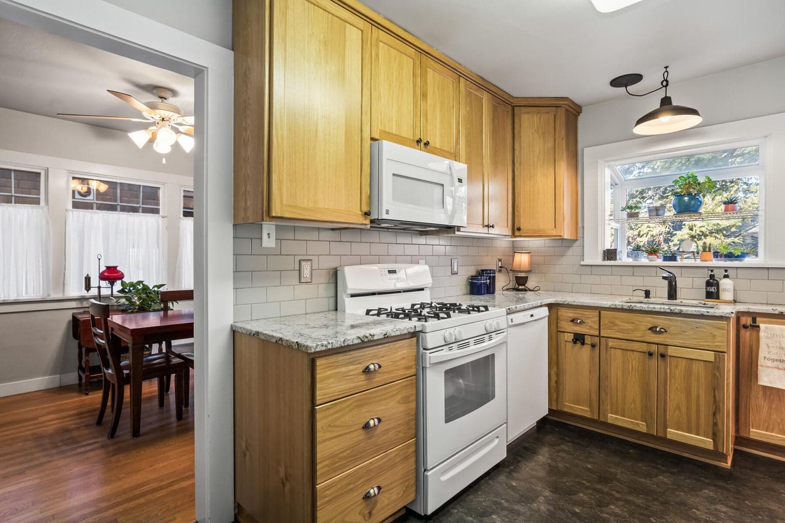 Photo of 429 NW State Street 17 of 38