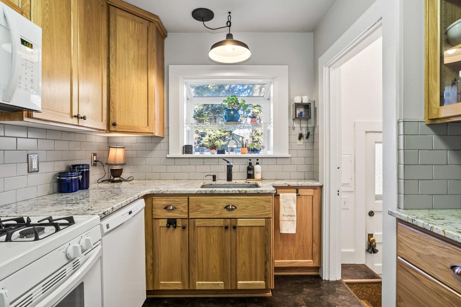 Photo of 429 NW State Street 18 of 38