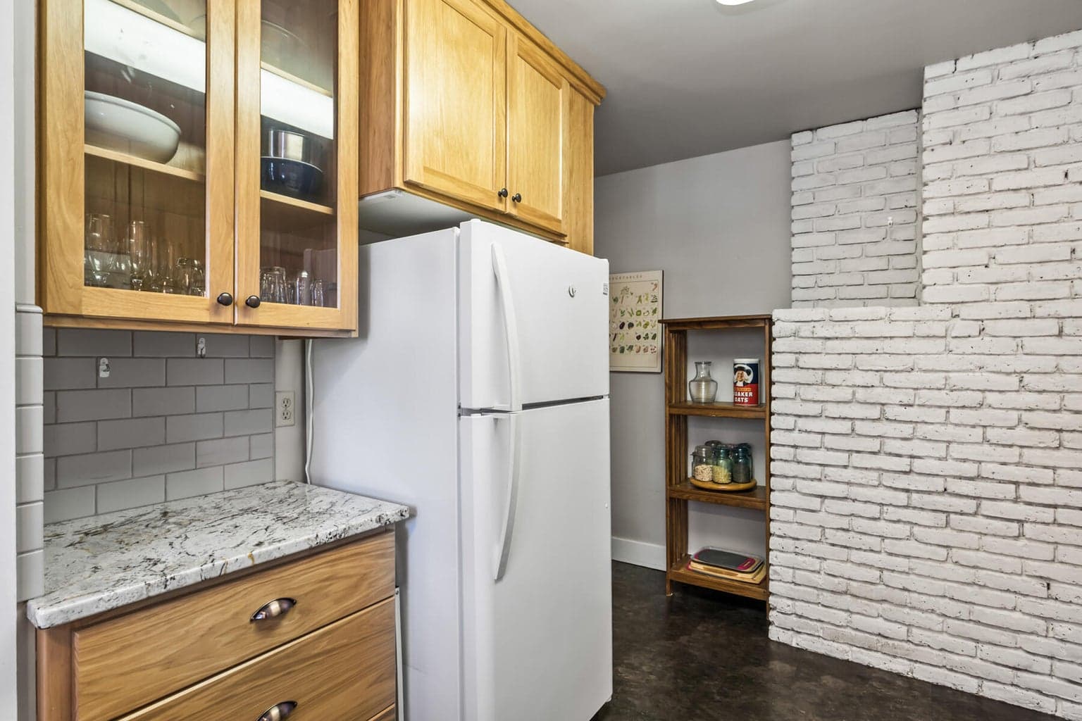 Photo of 429 NW State Street 19 of 38