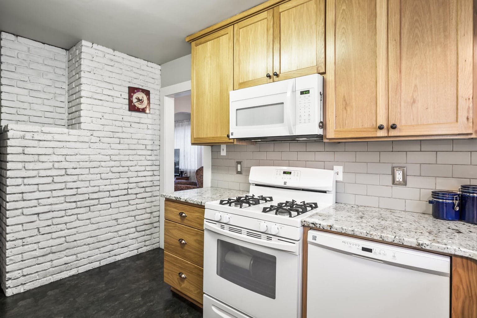 Photo of 429 NW State Street 20 of 38