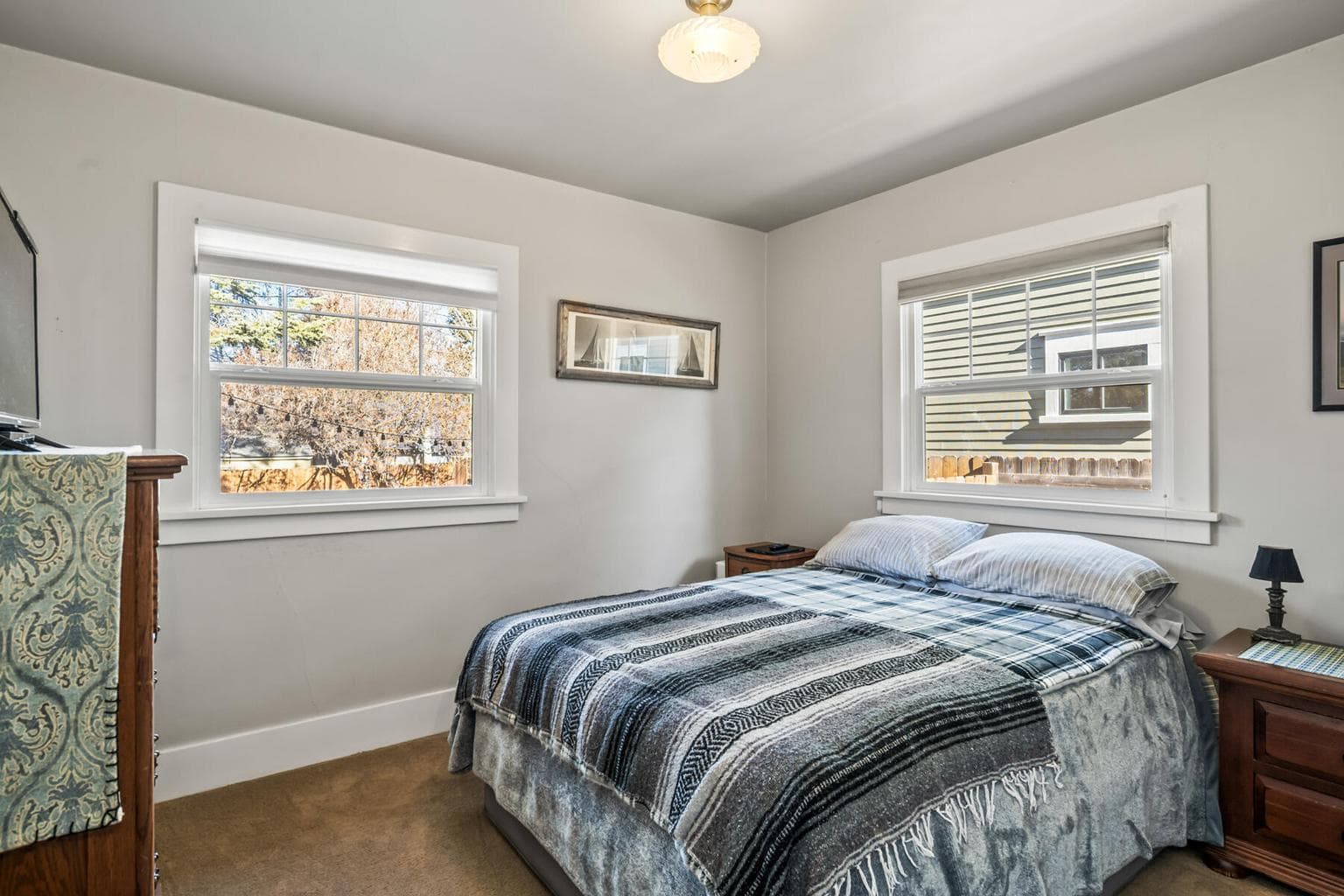 Photo of 429 NW State Street 21 of 38
