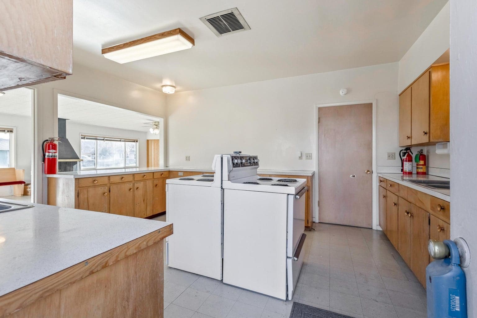 Photo of 521 NW 5th Street 15 of 24
