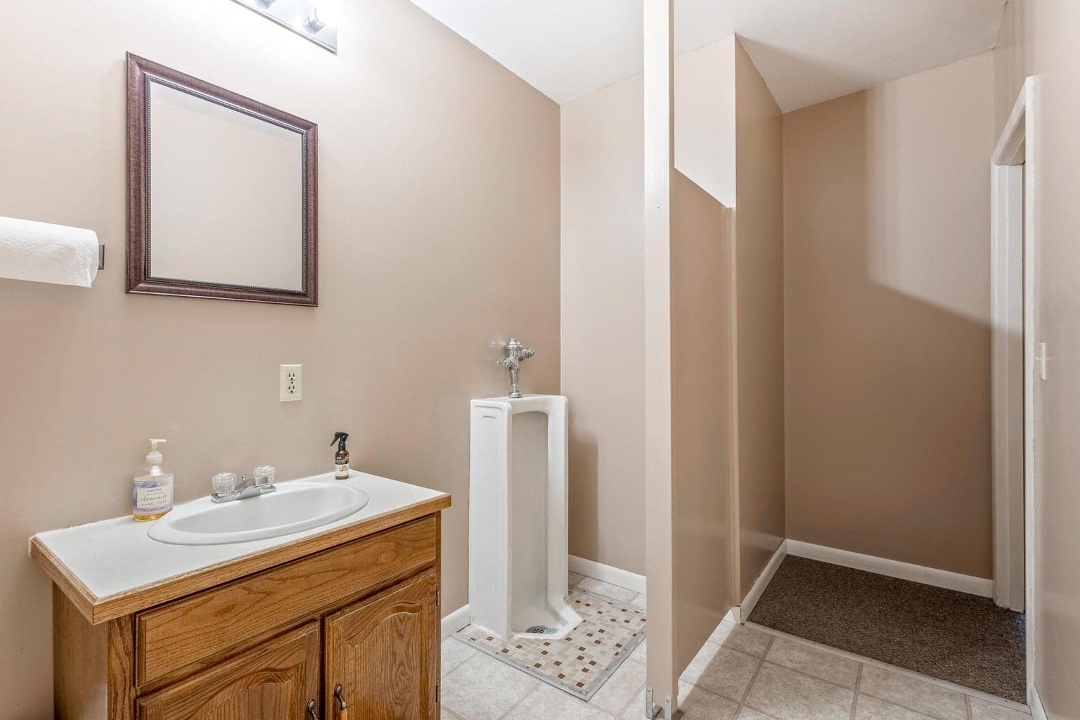 Photo of 521 NW 5th Street 19 of 24