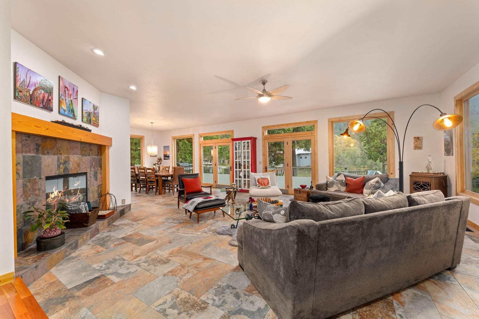 Photo of 5375 Averill 1 of 68