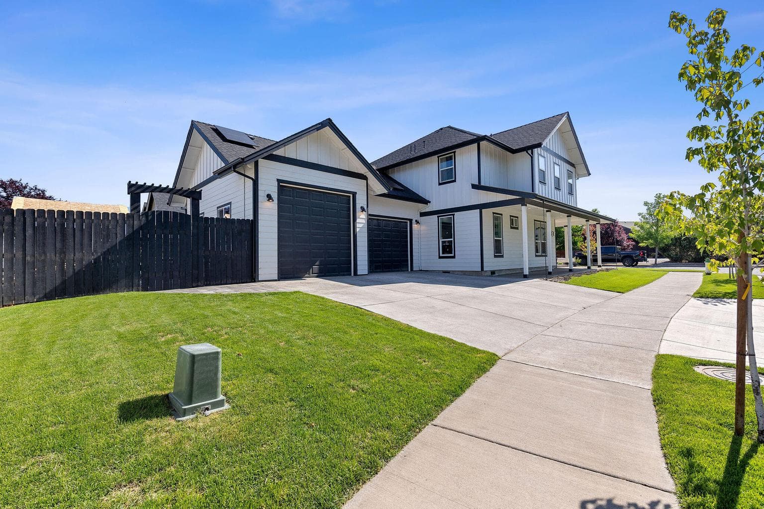 Front Exterior with Yard
