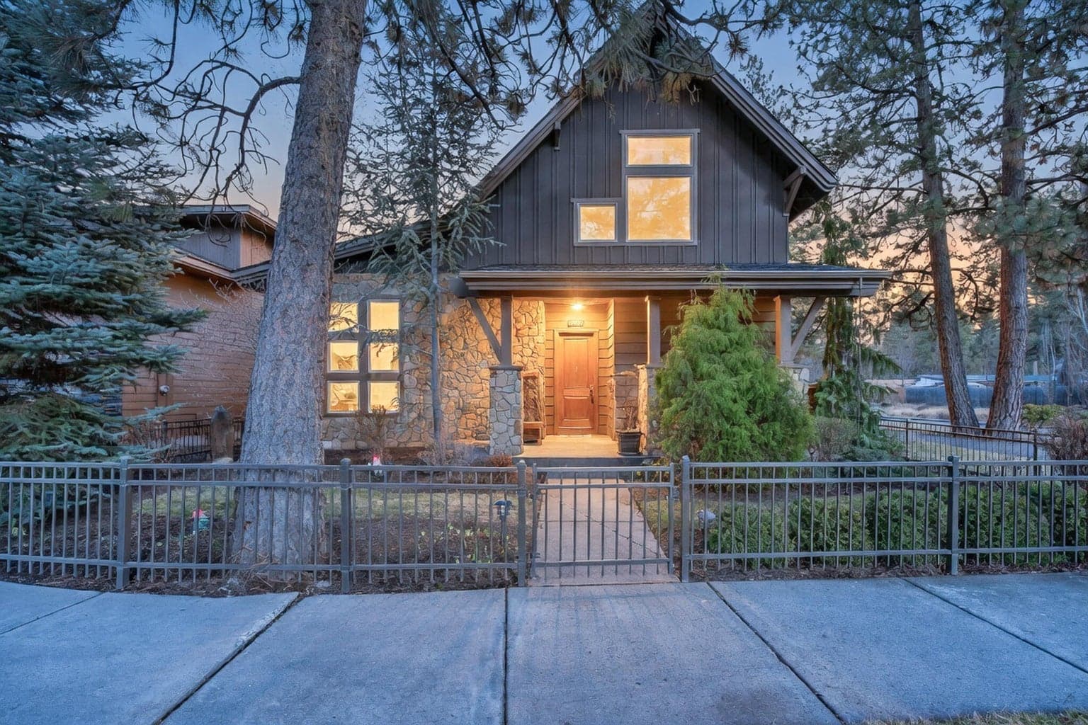 Photo of 61102 Aspen Rim 3 of 32