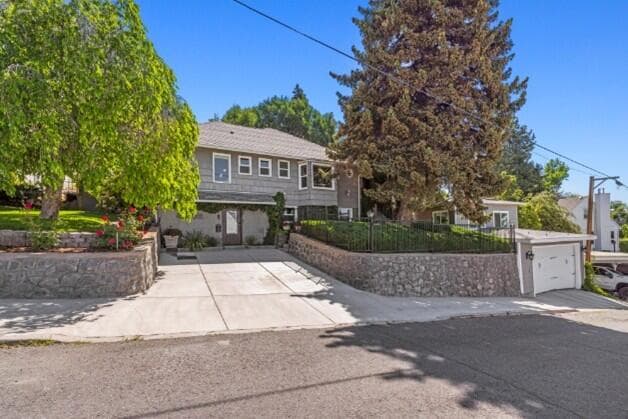 Geothermal driveway & sidewalks