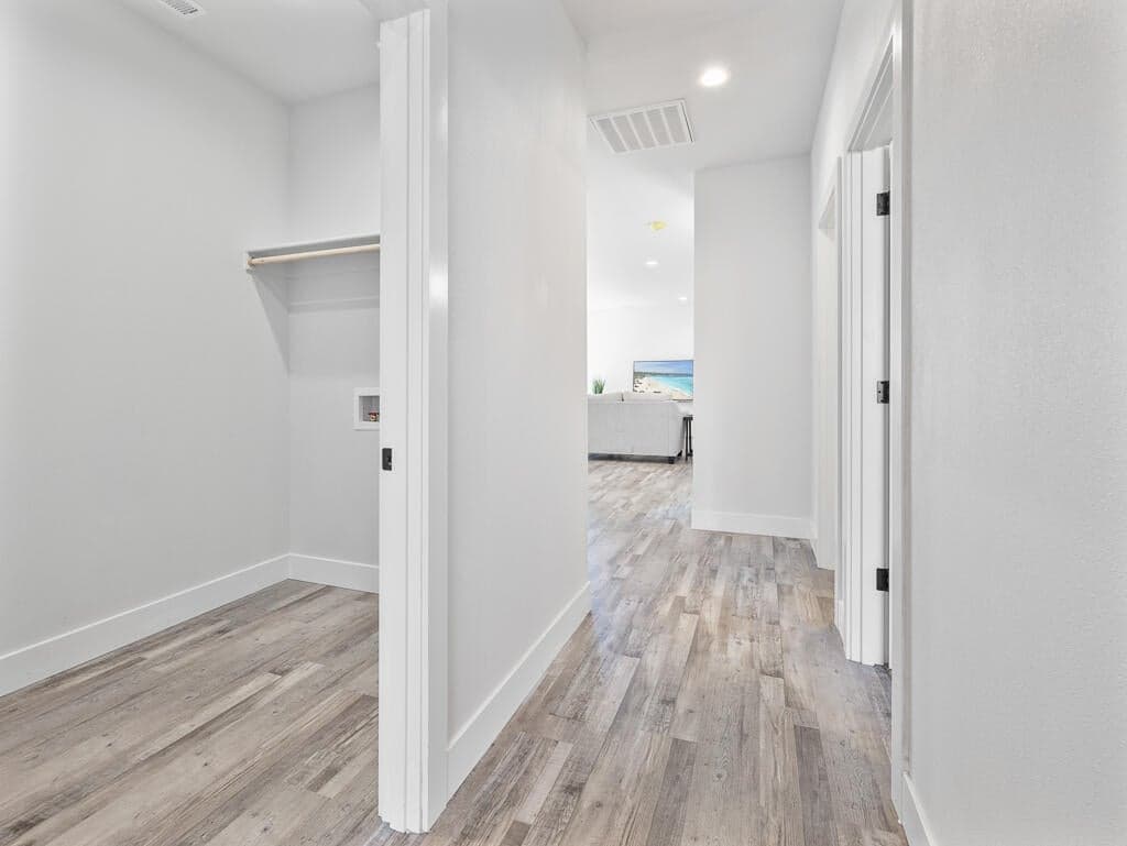 Photo of 1168 West Ridge 3 of 28