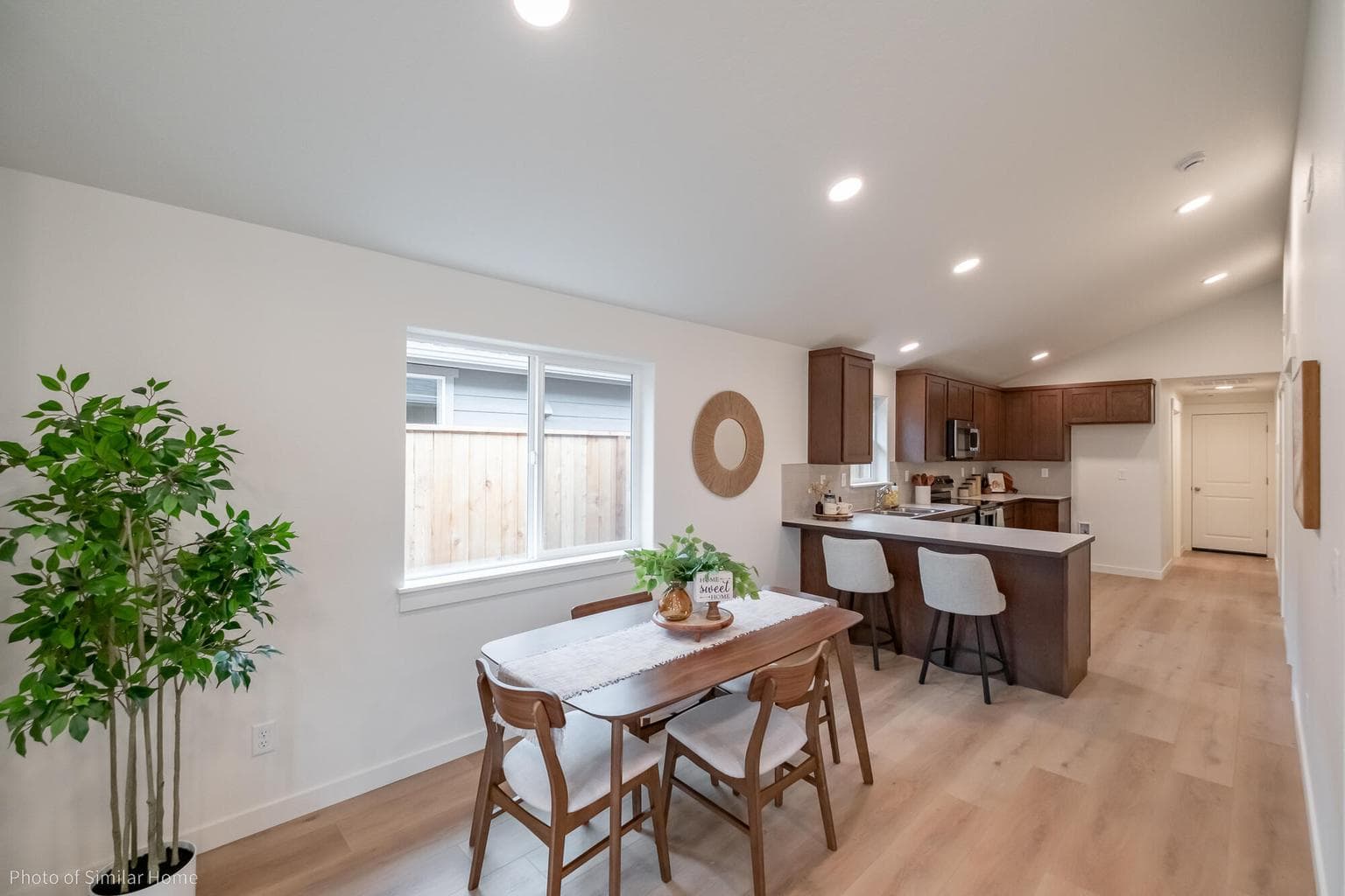 Photo of 2830 Sterling 4 of 21