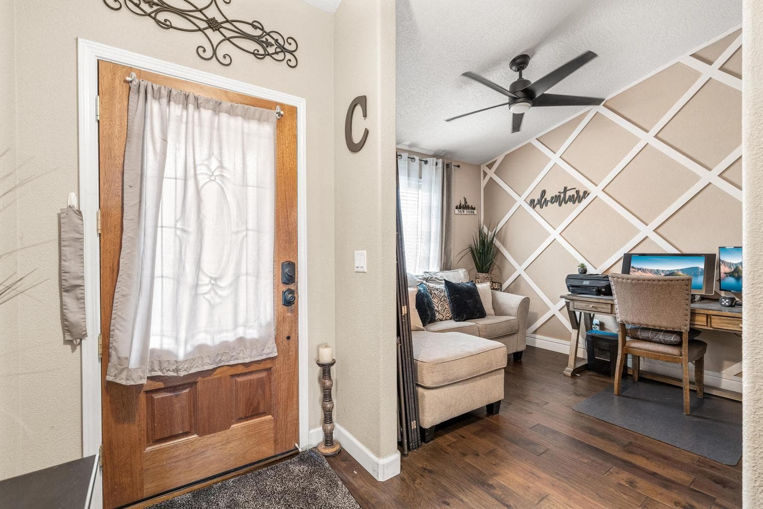 Photo of 3043 Colonial 4 of 23