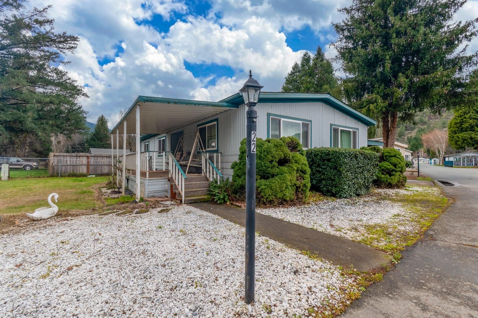 315 Evans Creek, Rogue River, 97537