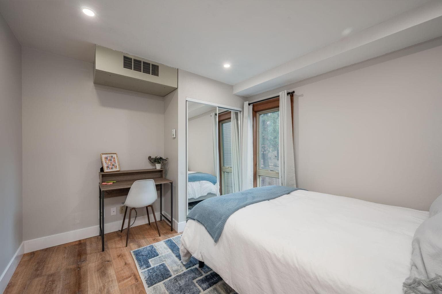 Photo of 18575 SW Century Drive 12 of 20