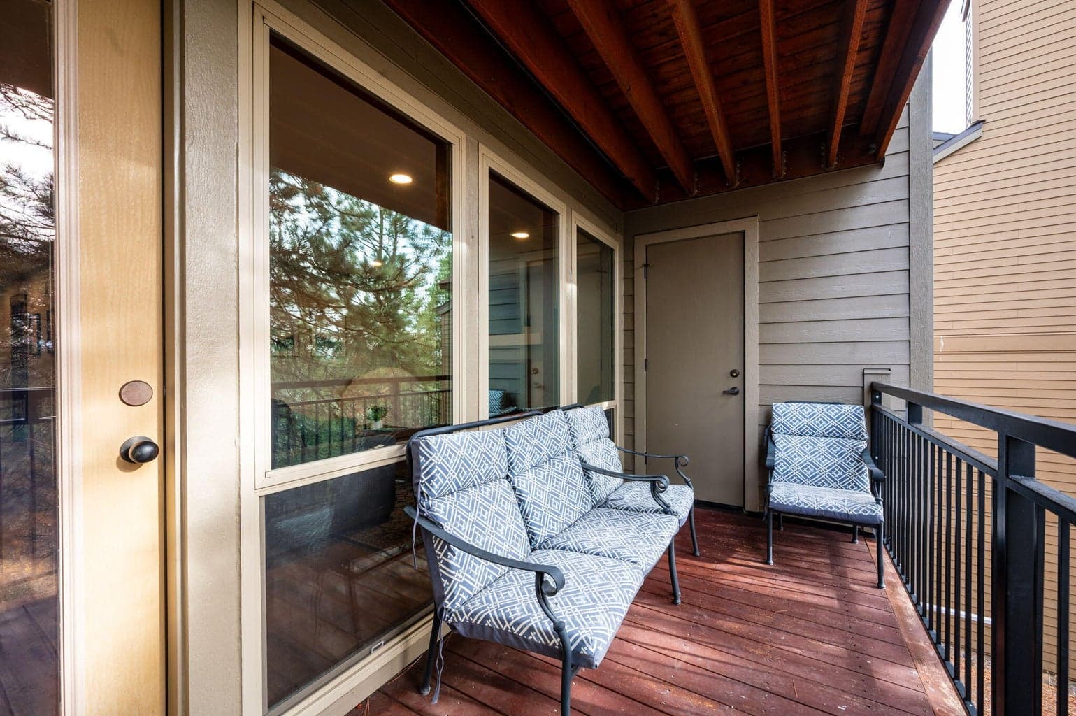 Photo of 18575 SW Century Drive 16 of 20