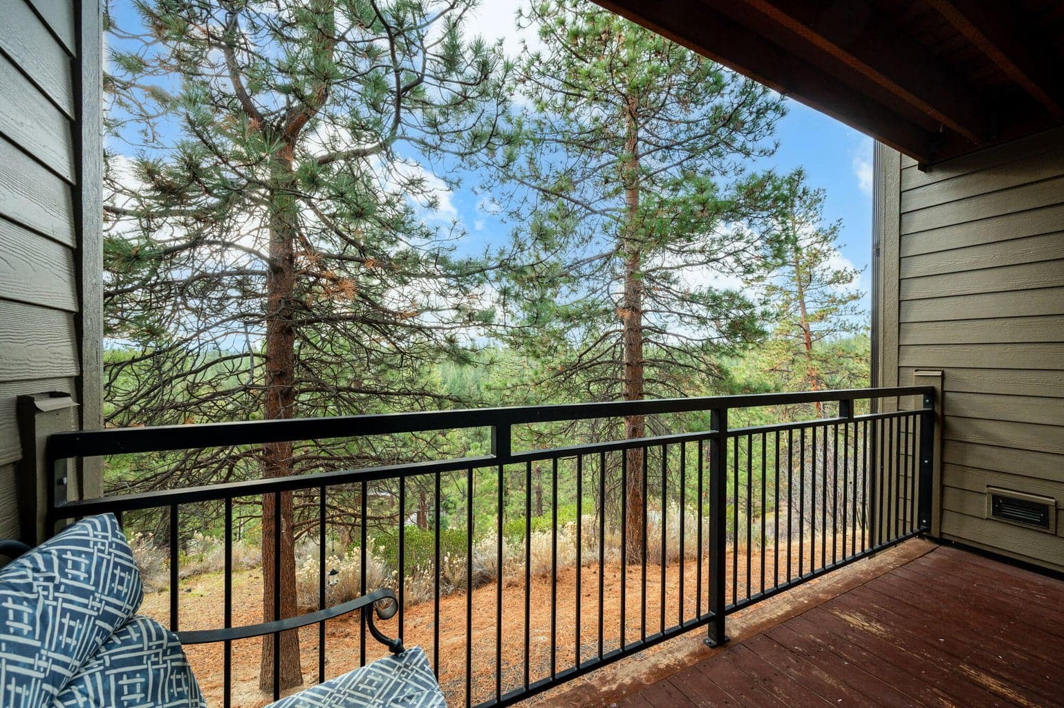 Photo of 18575 SW Century Drive 17 of 20