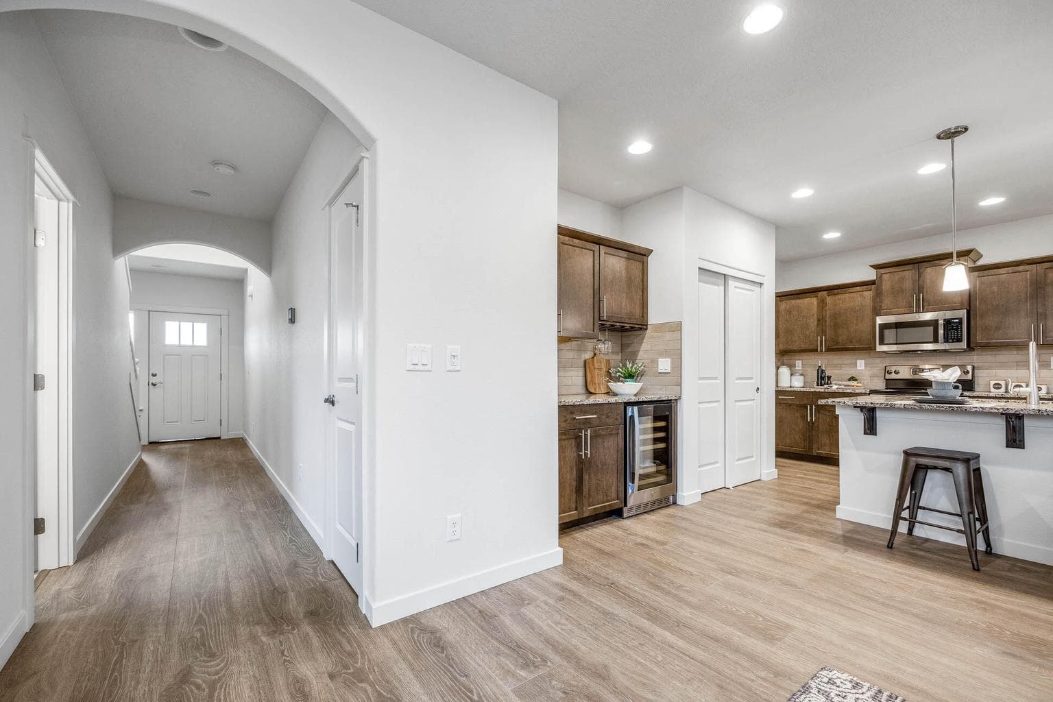 Photo of 21432 Livingston Drive 3 of 14