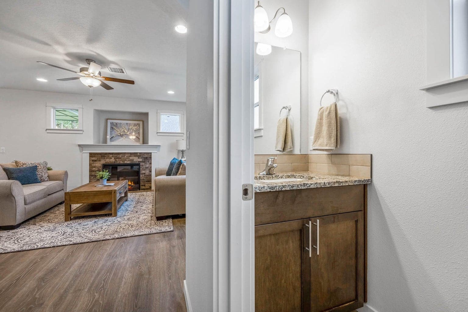 Photo of 21432 Livingston Drive 5 of 14
