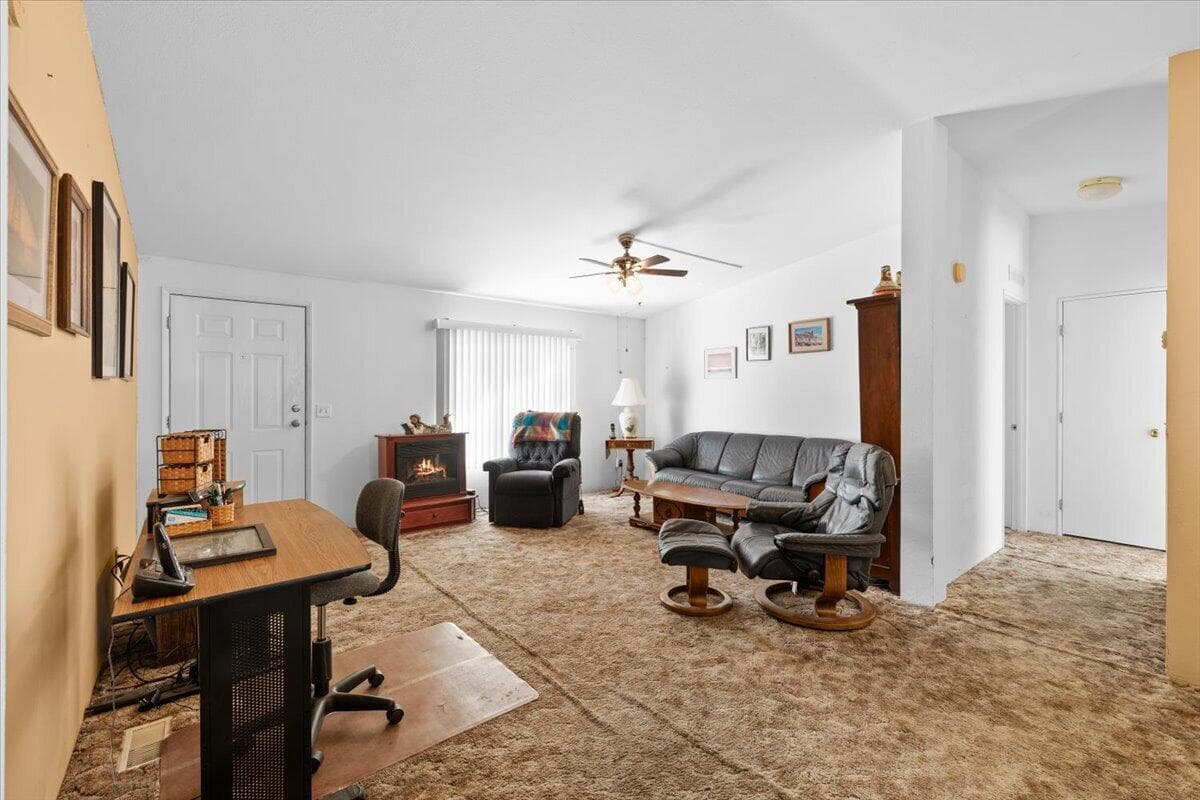 Photo of 633 Archwood 4 of 22