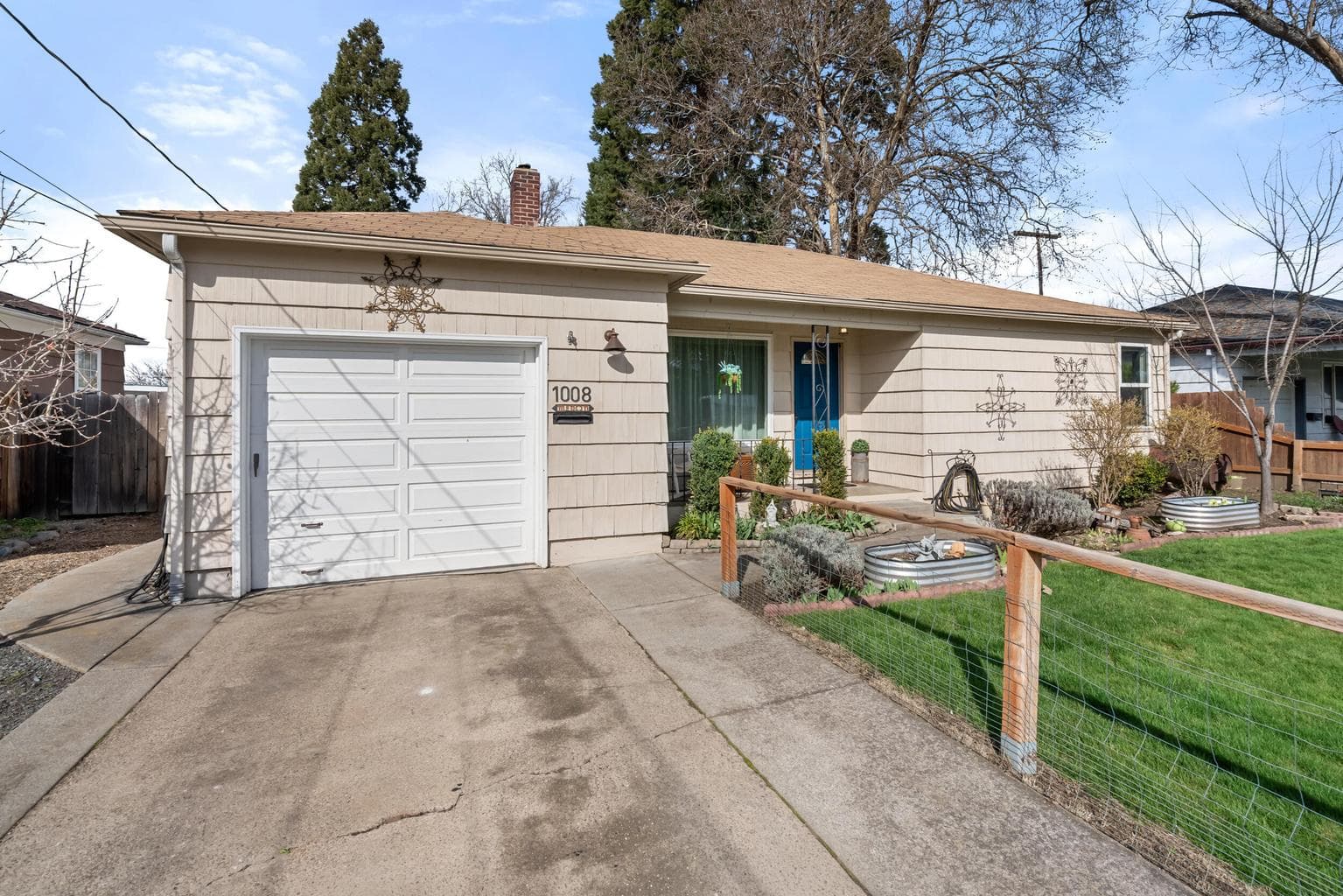 Photo of 1008 Mount Pitt 4 of 28