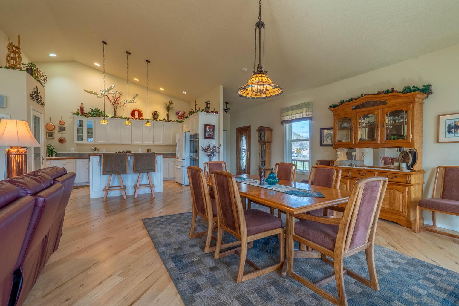 Photo of 11588 Horny Hollow 4 of 62