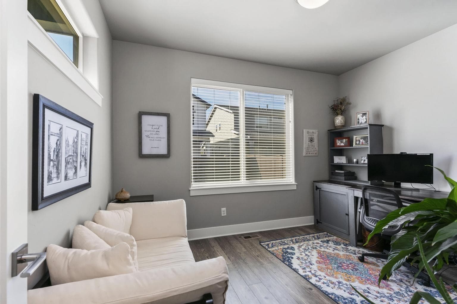 Photo of 3730 SW Badger Court 9 of 23
