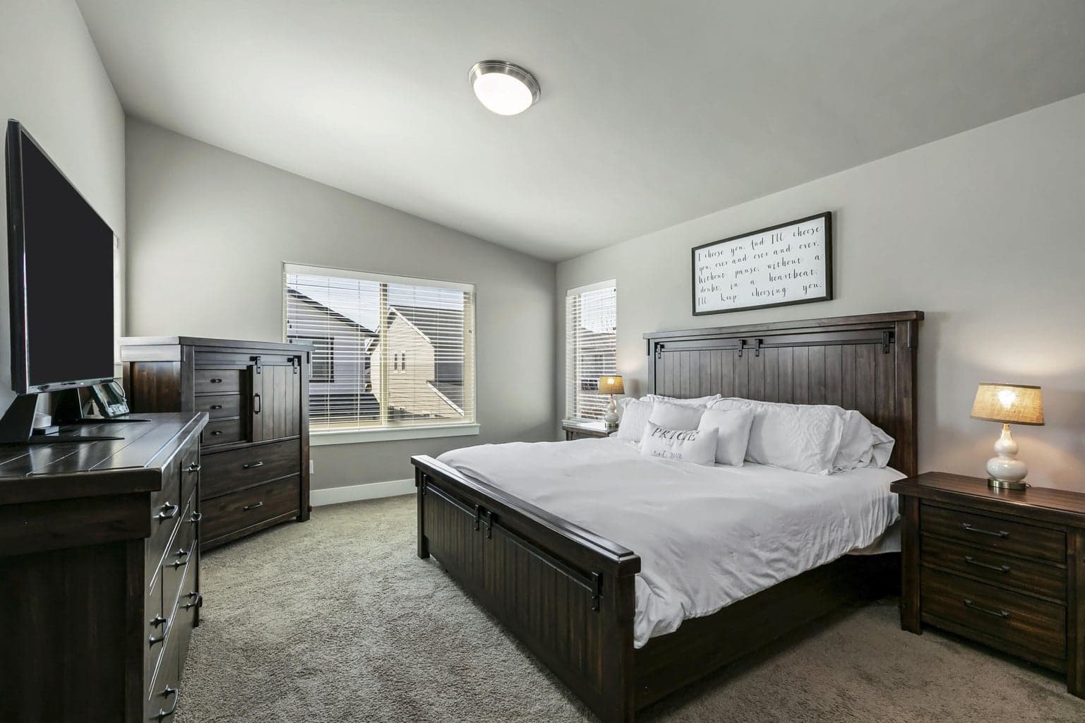 Photo of 3730 SW Badger Court 11 of 23