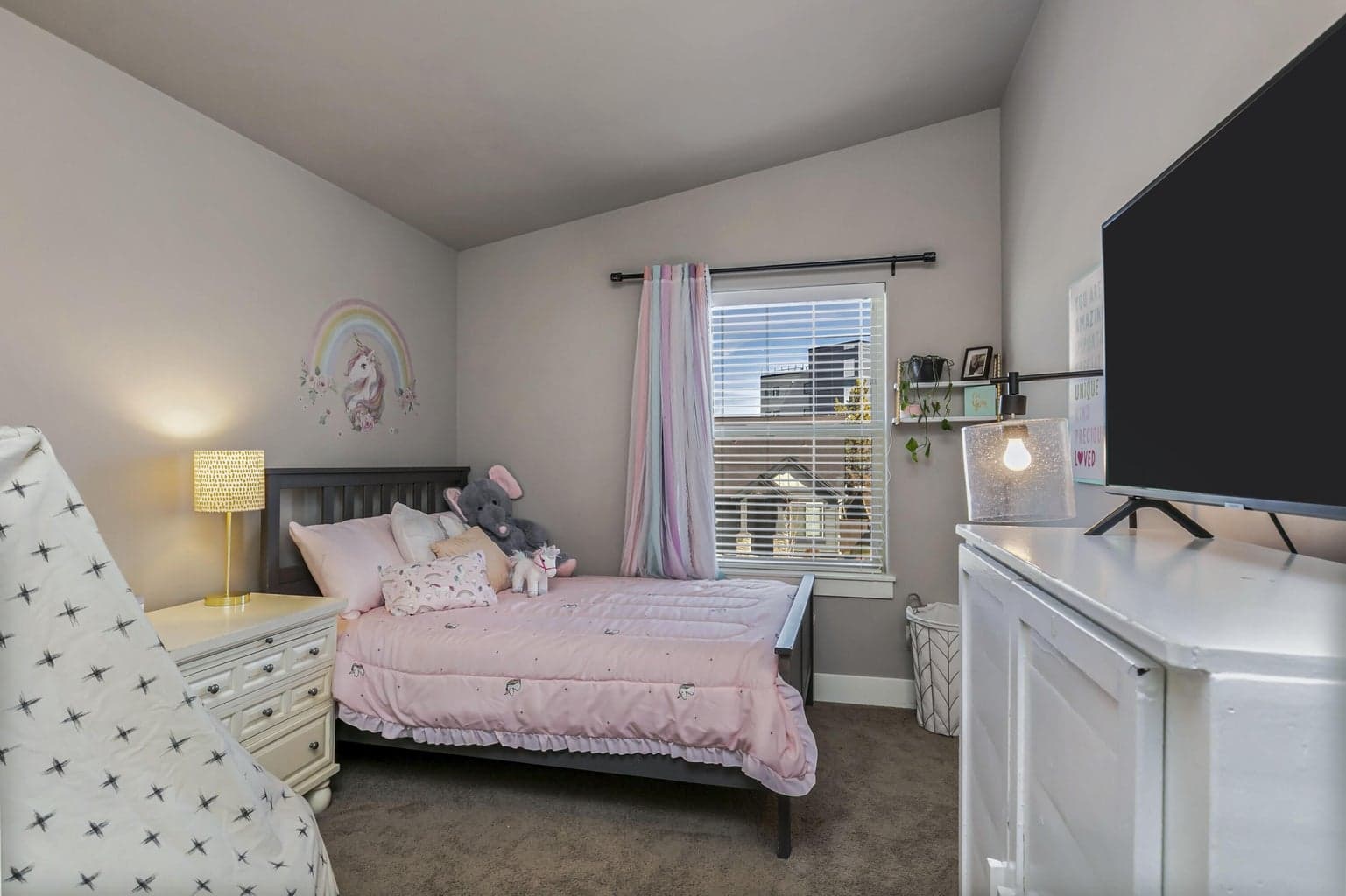 Photo of 3730 SW Badger Court 17 of 23