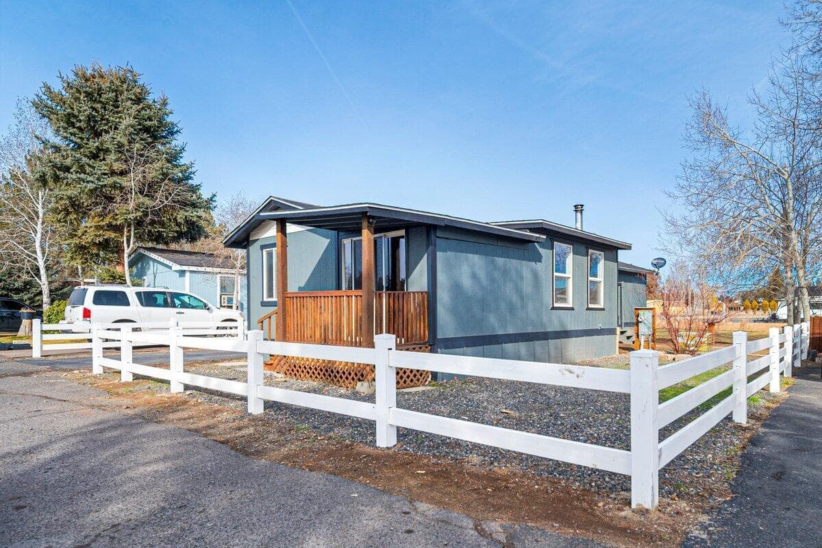 Photo of 64900 Hunnell 3 of 22