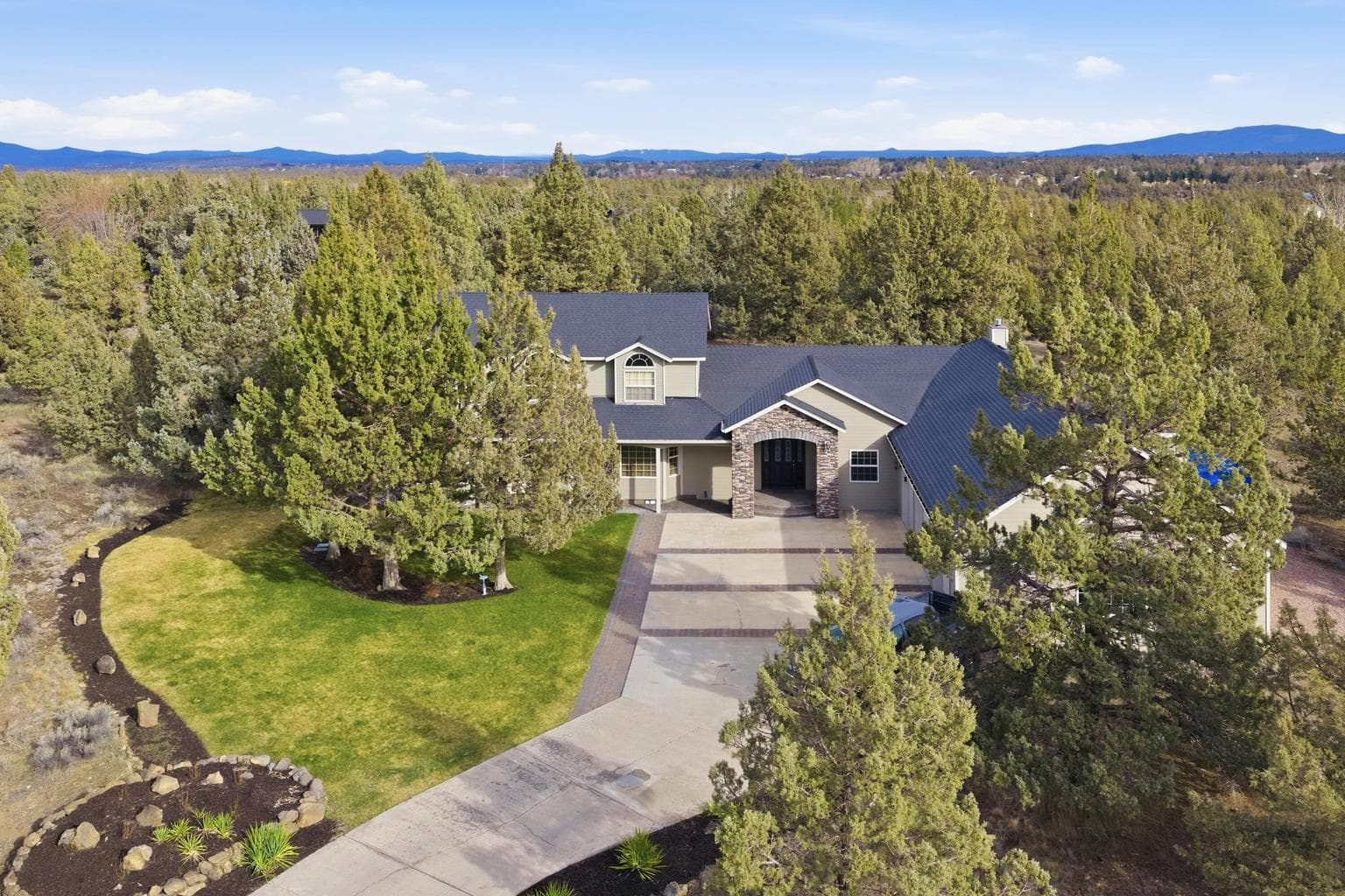 Photo of 1500 77th 4 of 35