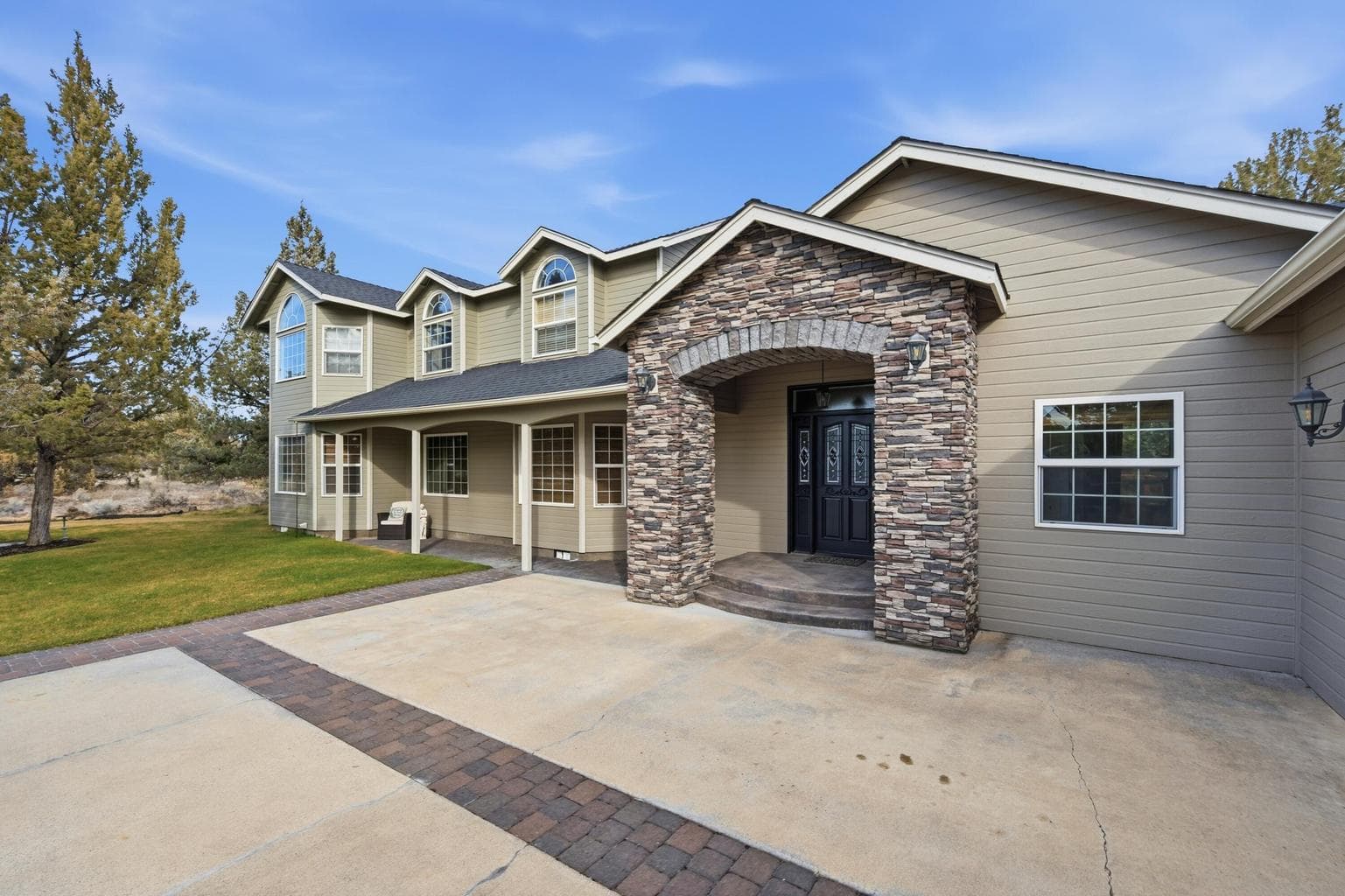 Photo of 1500 77th 3 of 35