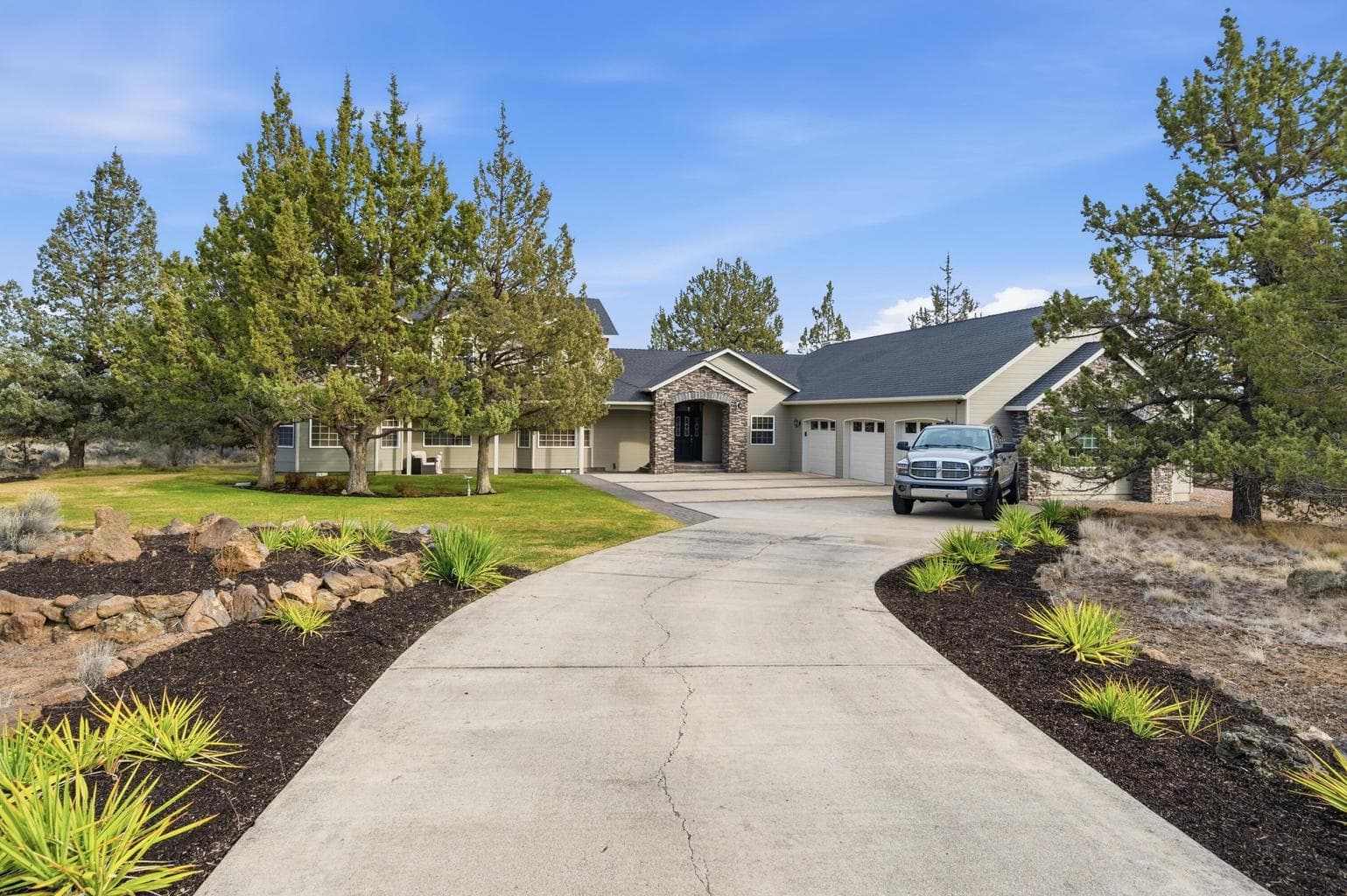 Photo of 1500 77th 5 of 35