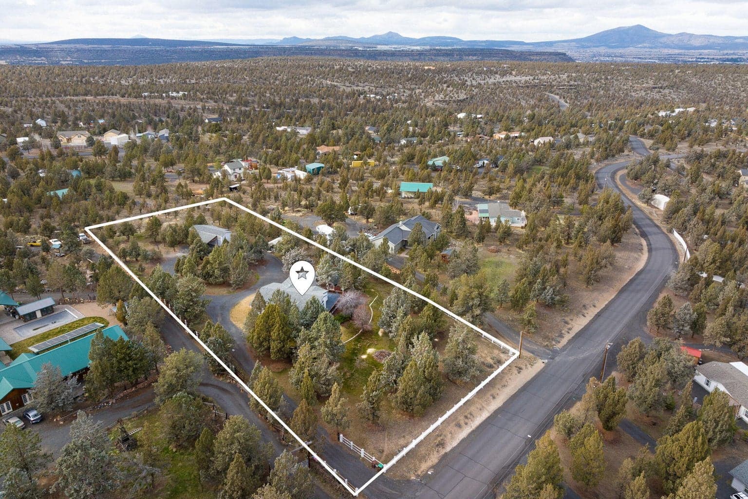 Photo of 4943 SE Jerry Drive 6 of 66