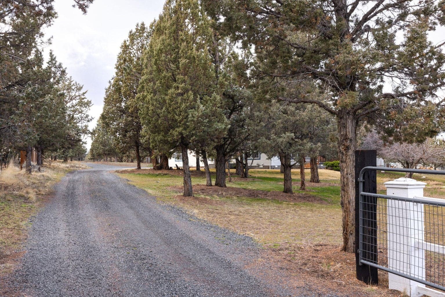 Photo of 4943 SE Jerry Drive 8 of 66