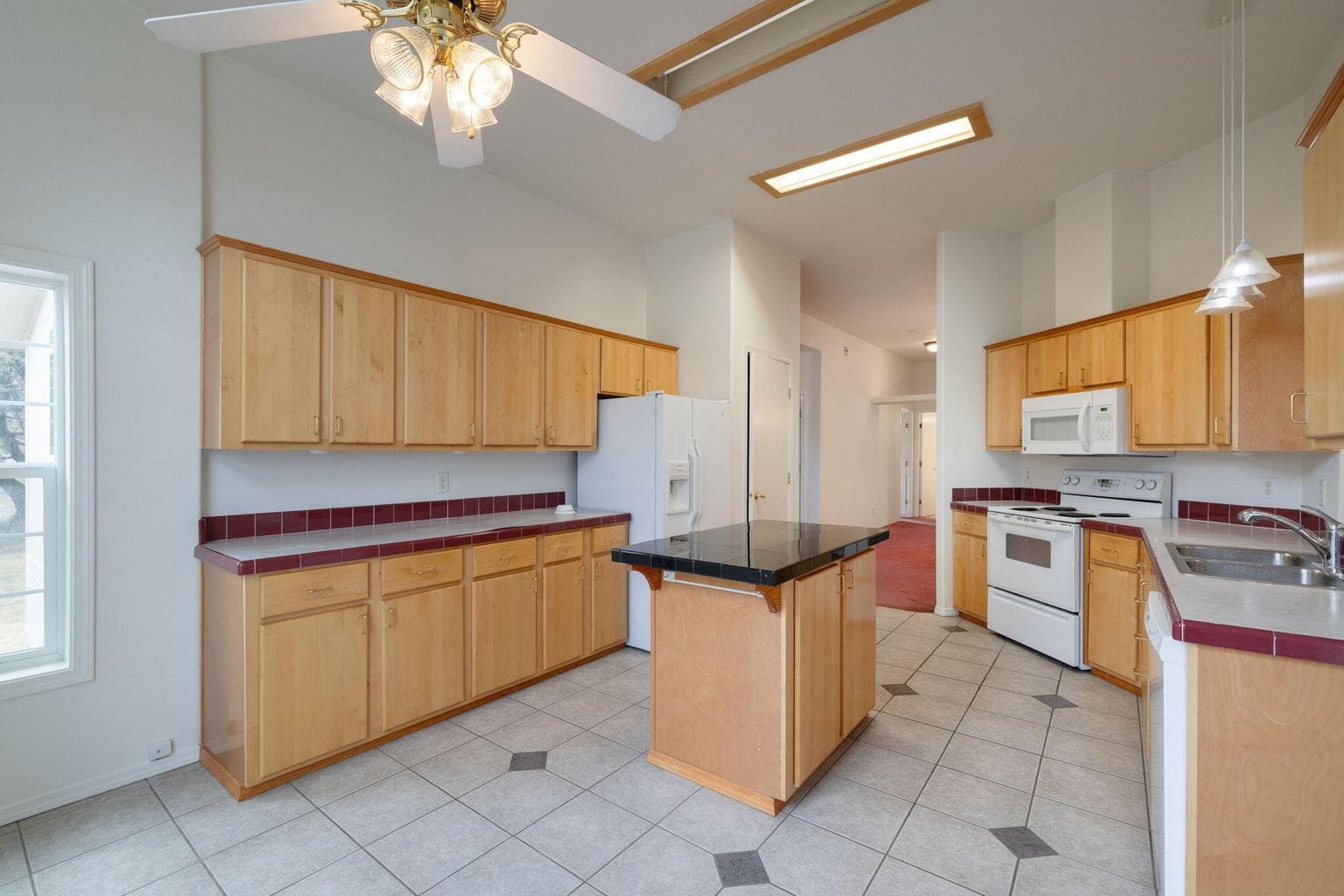 Photo of 4943 SE Jerry Drive 18 of 66