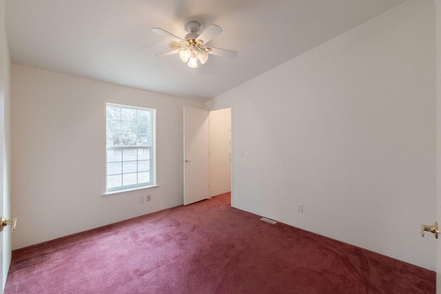 Photo of 4943 SE Jerry Drive 23 of 66