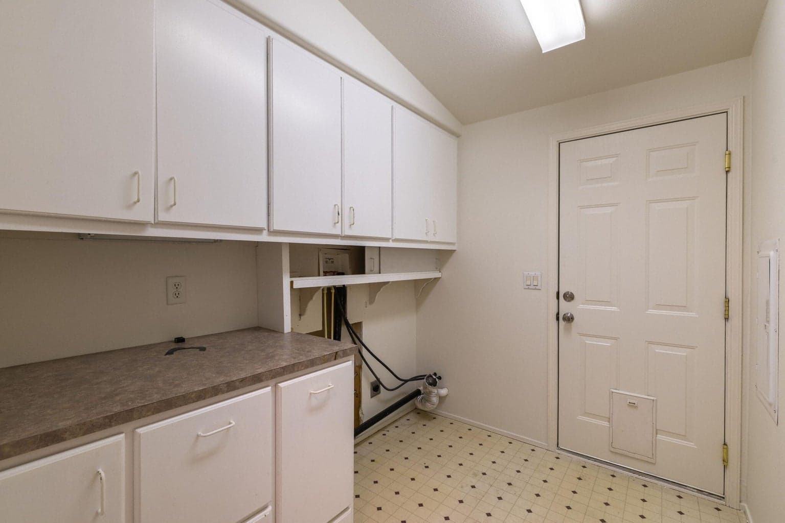 Photo of 4943 SE Jerry Drive 30 of 66