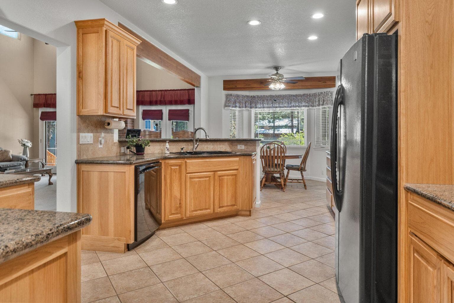 Photo of 14907 Ponderosa Loop 9 of 42