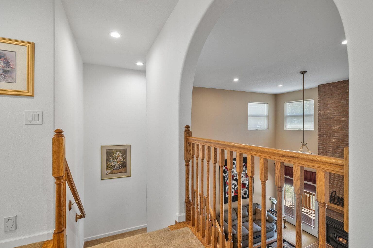 2nd floor landing overlooks great room