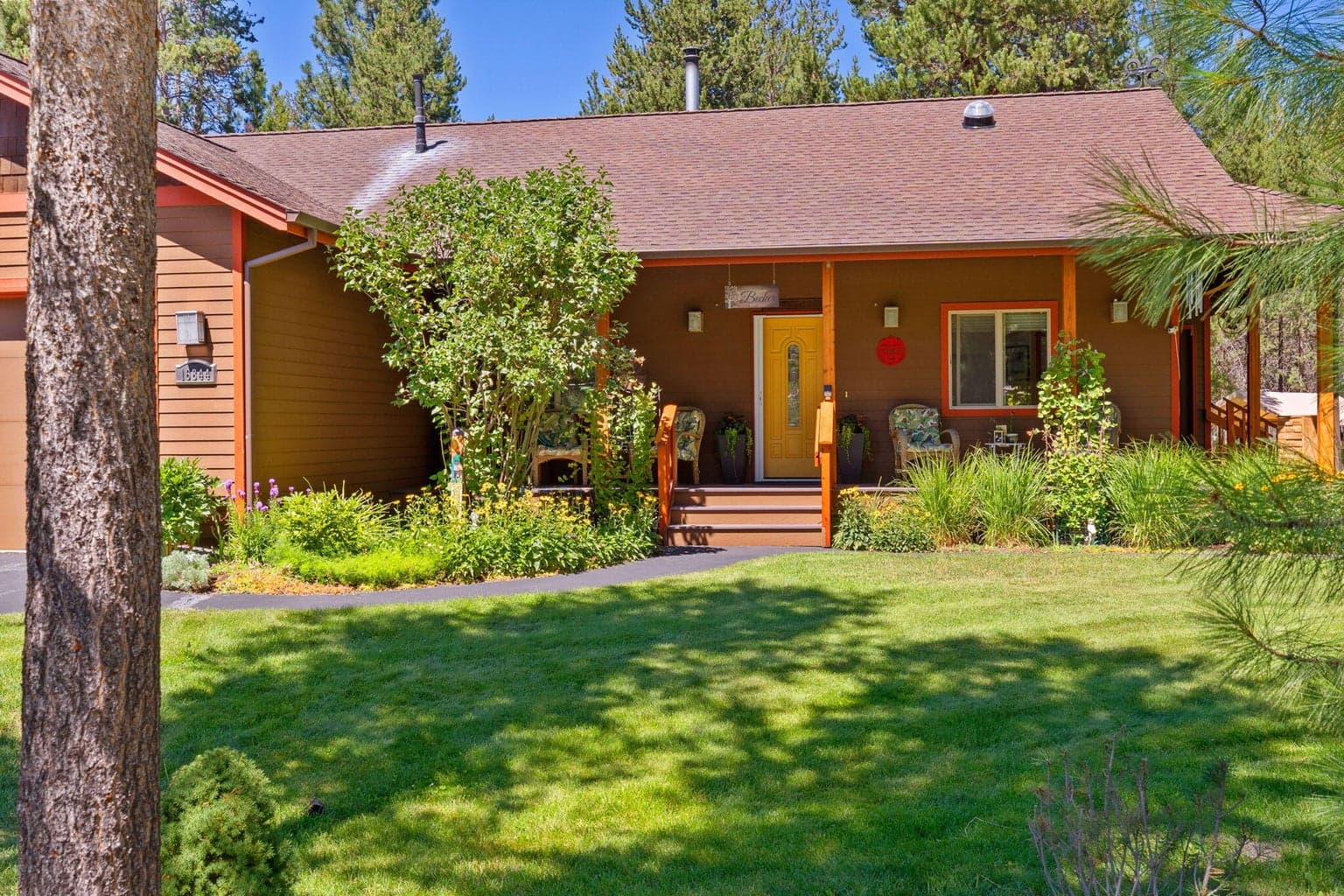 One story, single family custom built home with 3 bedrooms, 2 full bathrooms and a den.