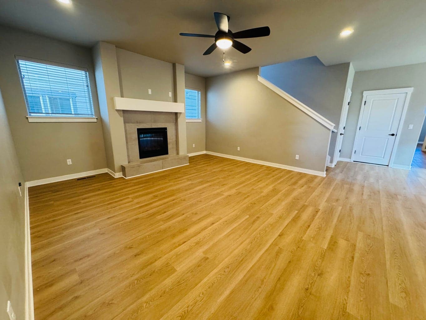 Photo of 1386 Wilshire 3 of 38
