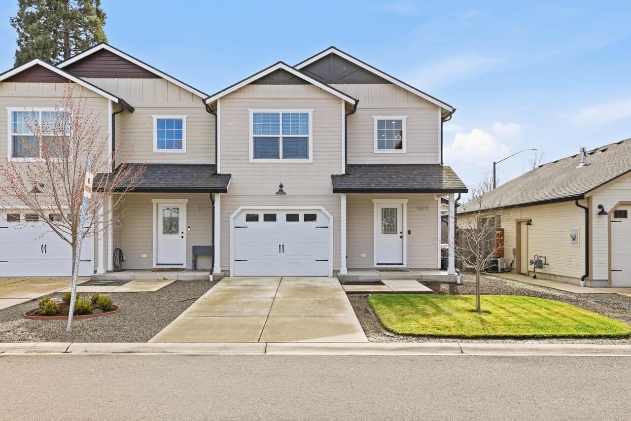 Photo of 1619 Columbus 2 of 30