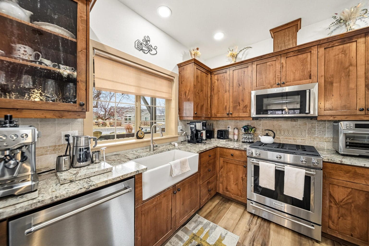 Photo of 147 NW Saddlehorn Court 12 of 26
