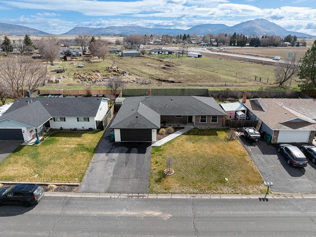 Photo of 5481 Gatewood 4 of 25