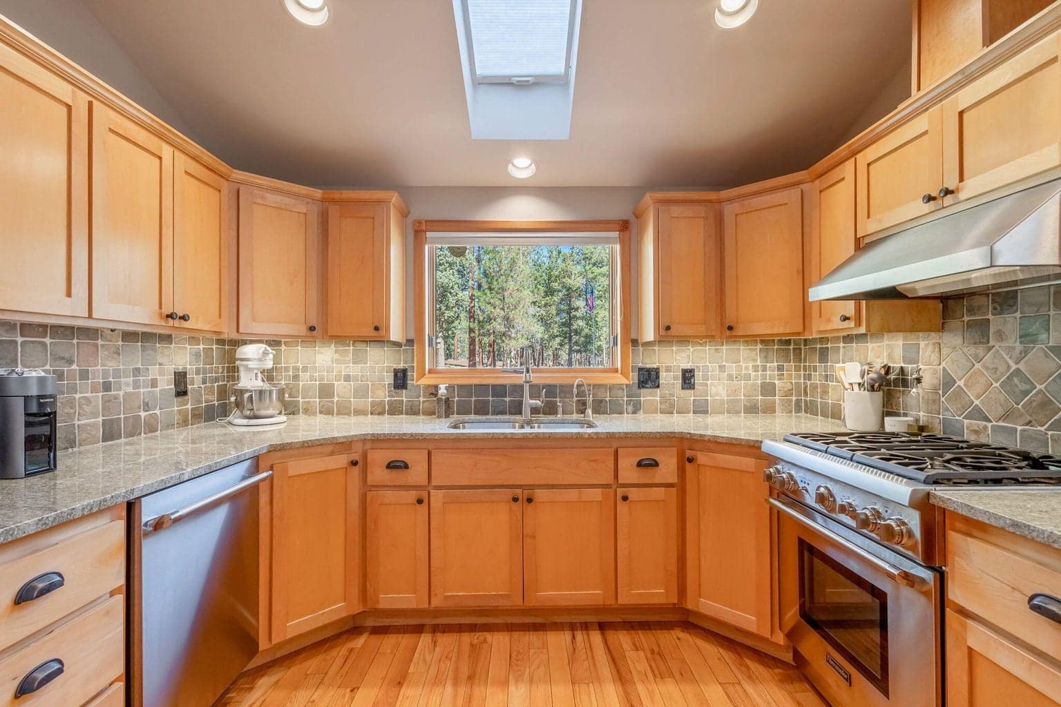 Photo of 16514 Wren Lane 11 of 46