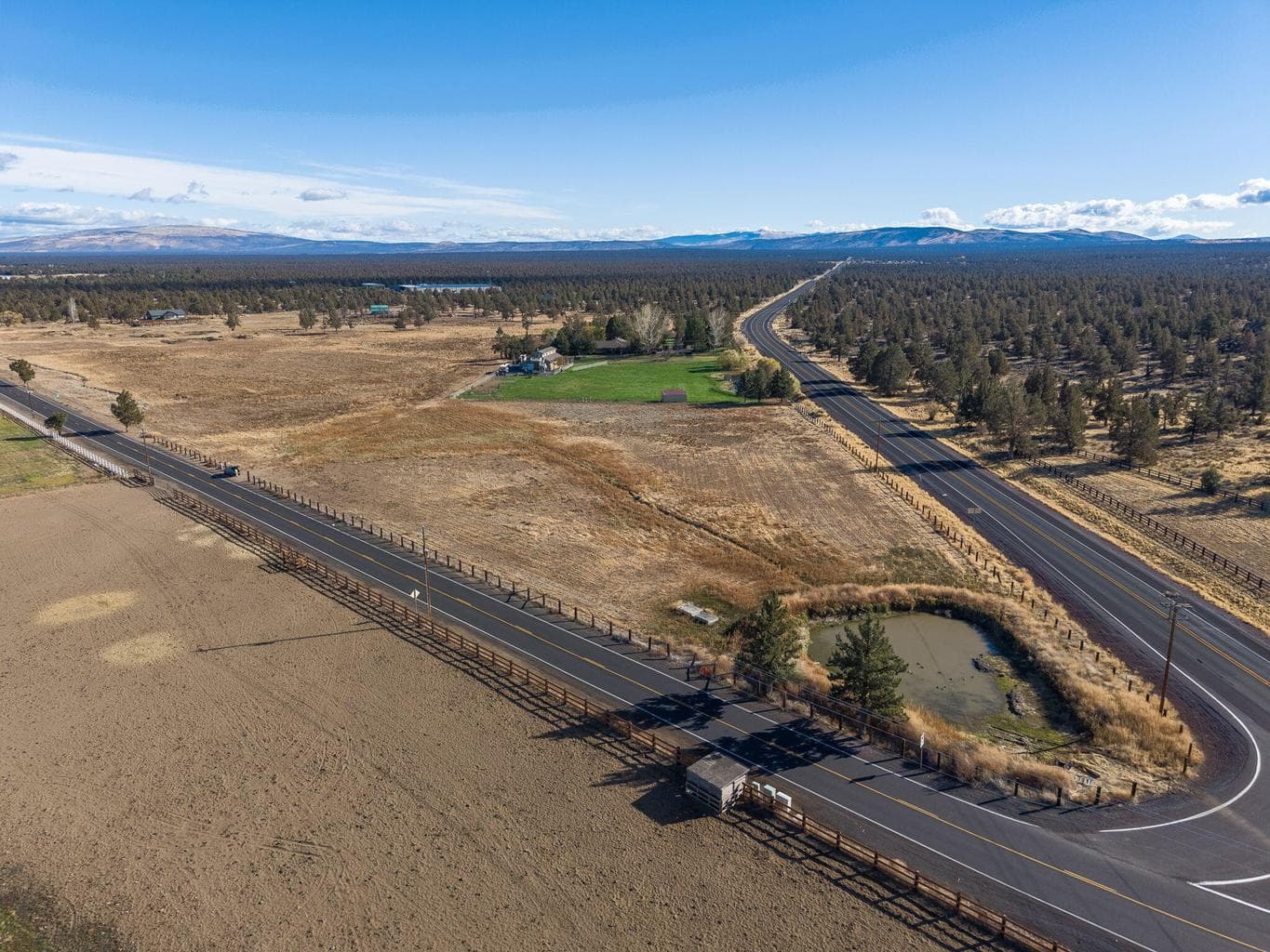 Photo of 23669 Dodds Road 6 of 28