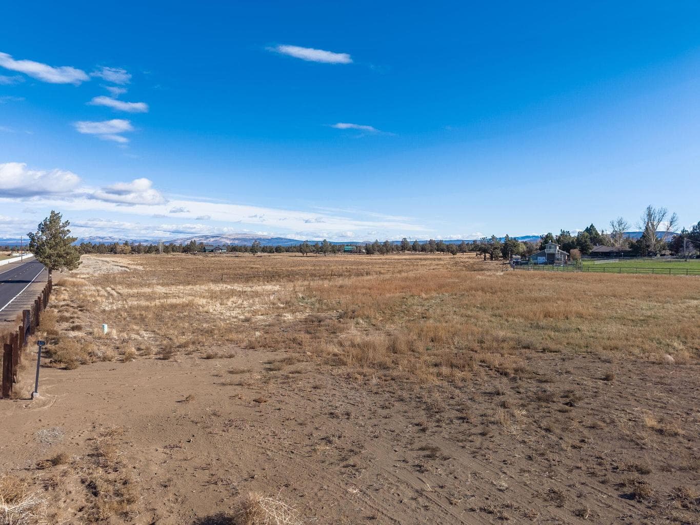 Photo of 23669 Dodds Road 10 of 28
