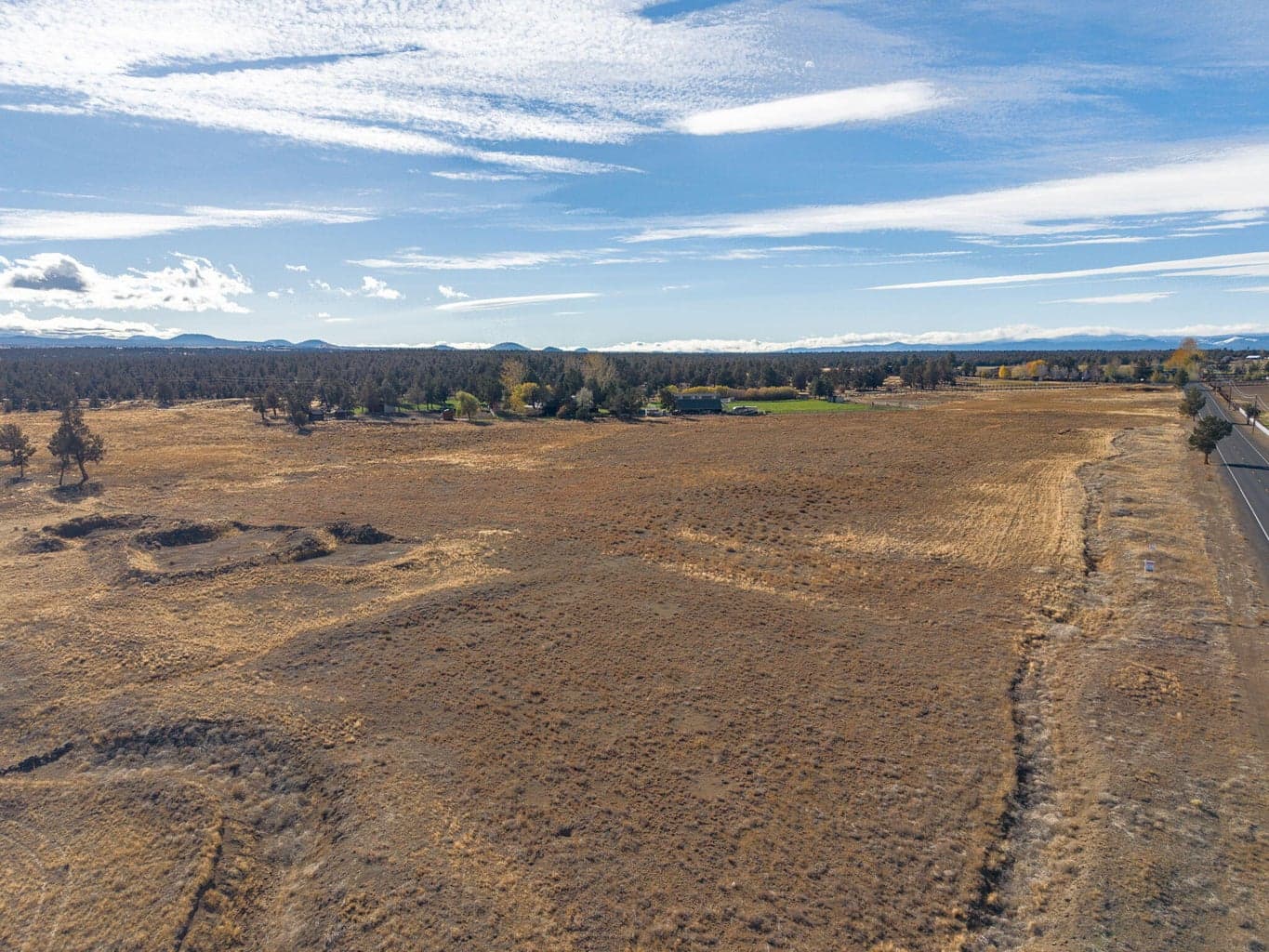 Photo of 23669 Dodds Road 11 of 28