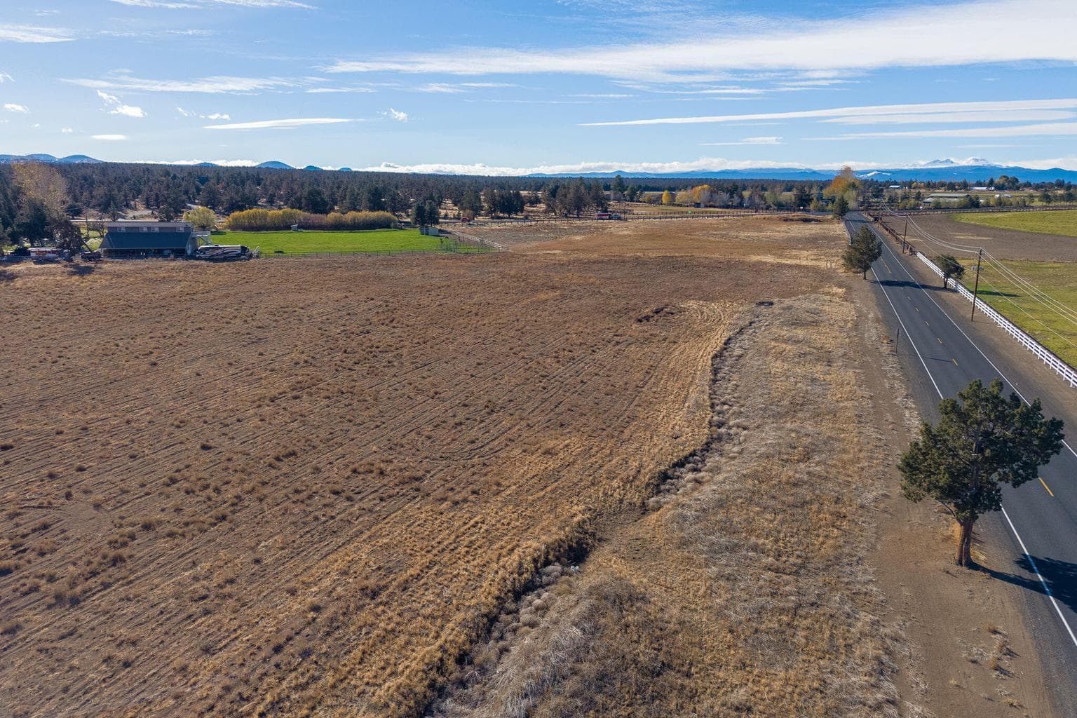 Photo of 23669 Dodds Road 14 of 28