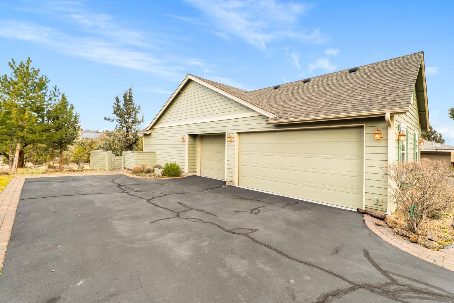 Photo of 447 Highland Meadow 4 of 77